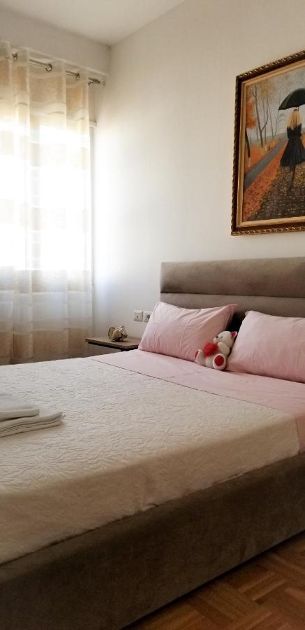 City Center Cute And Comfy Apartment - Ajia Apartments Tirana Exterior photo