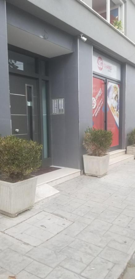 City Center Cute And Comfy Apartment - Ajia Apartments Tirana Exterior photo